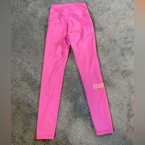 Fleo Pink Leggings
